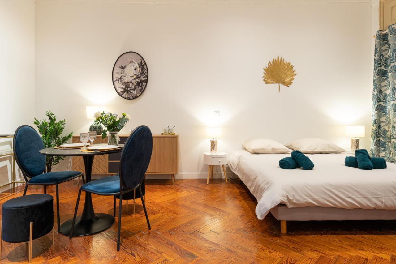 Appartement Ancien Palace Bernascon Vue Sur Classe 3 Etoiles *