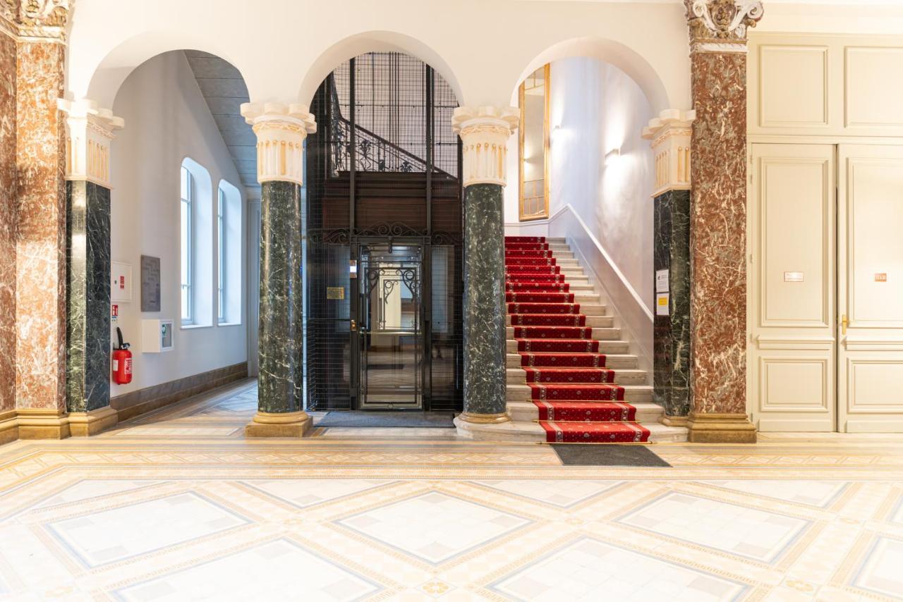 Ancien Palace Bernascon Vue Sur Classe 3 Etoiles Appartement